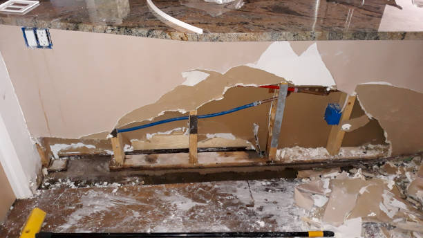 Water damage restoration experts in Newberg, OR
